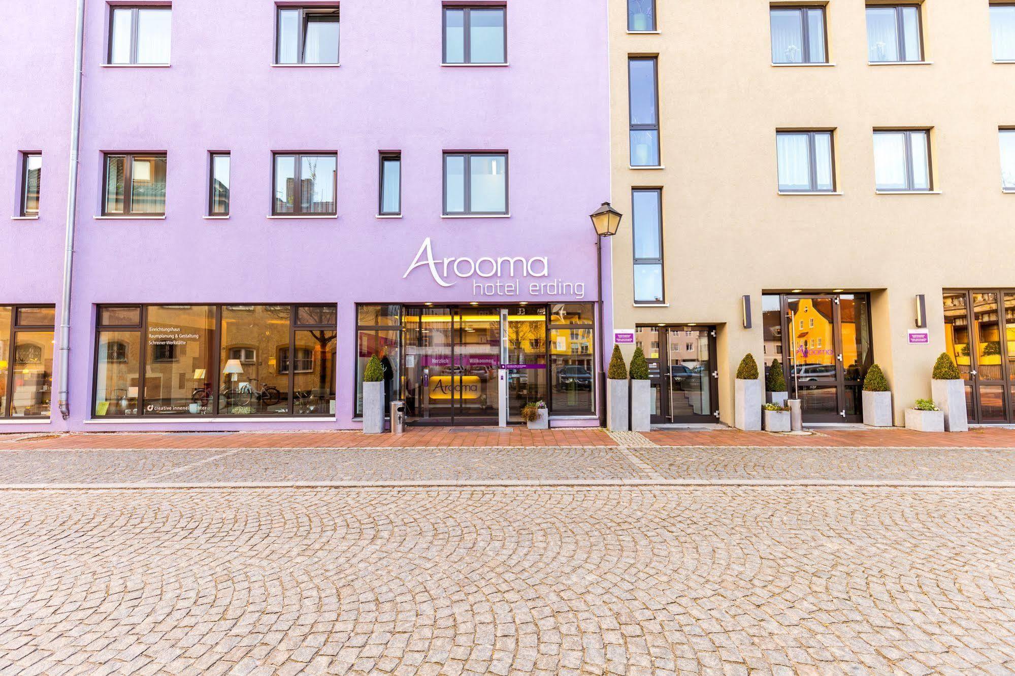 Arooma 3*